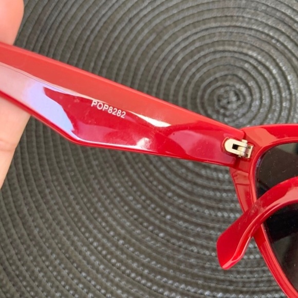 Ladies Retro Cat-Eye Sunglasses - Picture 4 of 6